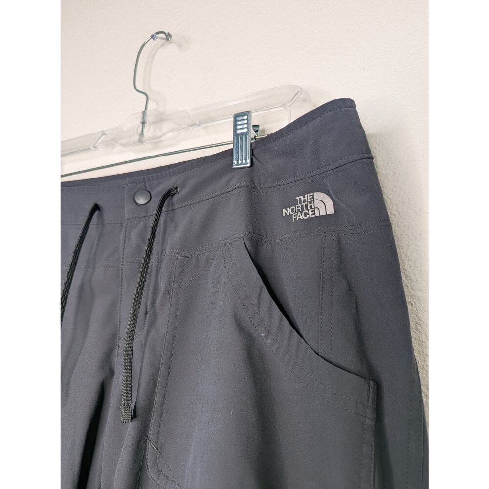 The North Face Apex Women's Cropped Capri Hiking Pants 12 - Picture 3 of 5